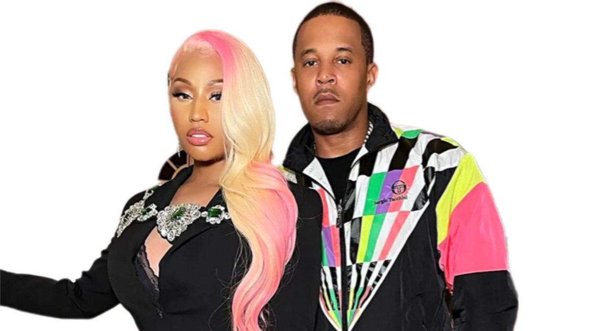 therightonetv's tweet photo. 🔥 Nicki Minaj Sued $1M Over Kenny Petty's Attack Backstage
https://t.co/OwQFHkftER #NickiMinaj https://t.co/2GMTQLmq02