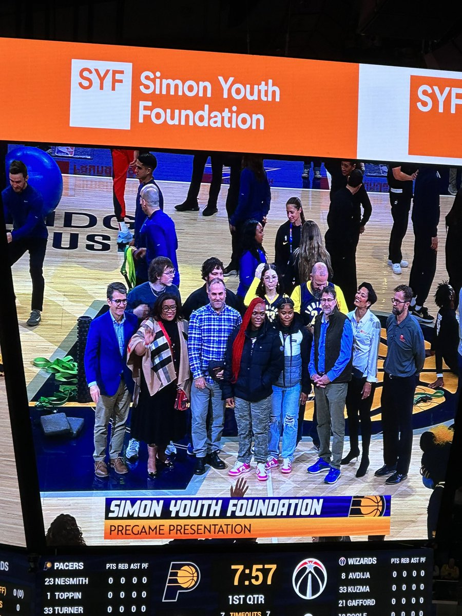 optionsined's tweet photo. Students, staff & families of Simon Youth Academy at Options Noblesville enjoyed an awesome night with the Indiana Pacers, along with Simon Youth Foundation on-court recognition! ๐
#SYFmeansGraduation #ExploreOptions #BelongBelieveAchieve https://t.co/uRCIVe6YFT