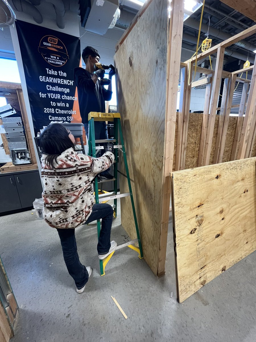 high_scorpion's tweet photo. After all the W.I.C.O.R strageties learned at the classroom. Princple of Construction c/o 27 working on phase 2 shop renovation. #ScorpionStrong, #ReptheH,#WeAreClint https://t.co/HoJjxoD3xE
