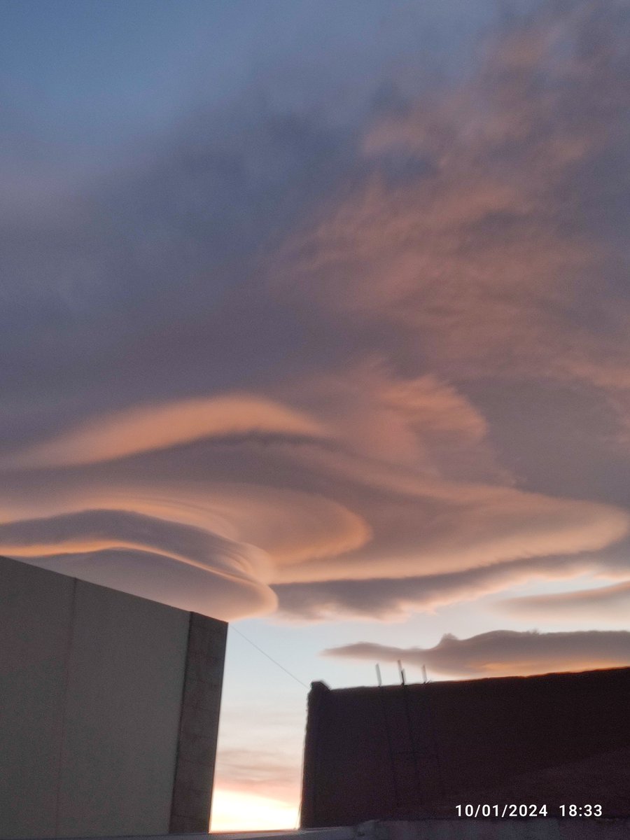 Extraño se ve el cielo 😱