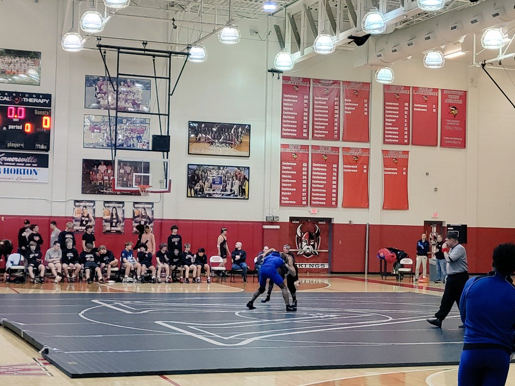 Coach_Beal's tweet image. NW Guilford Varsity 
Wrestling- 58

Ragsdale Varsity 
Wrestling- 12 

@GameofInchesHSS 
#GameOfInches