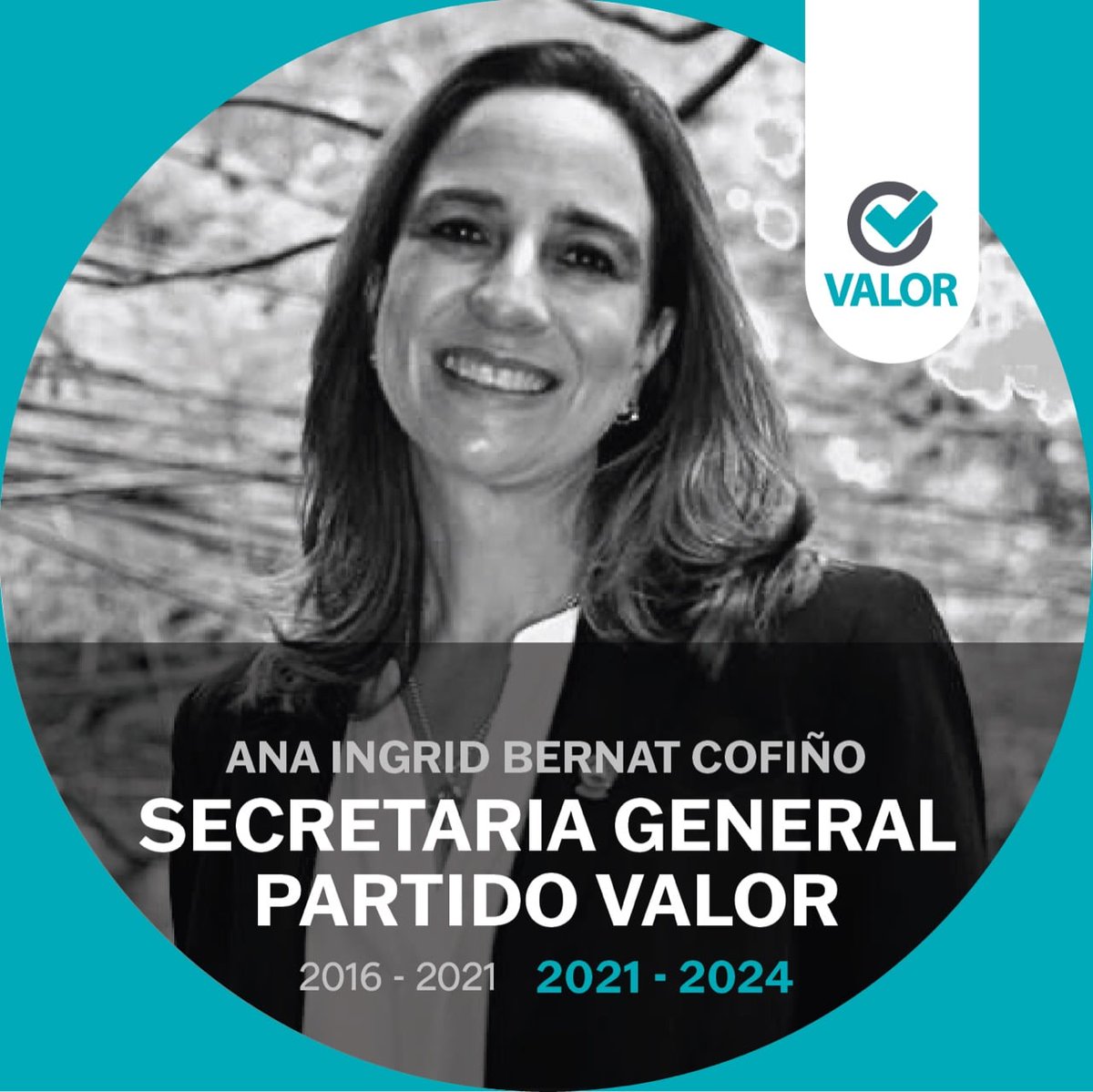 Entretenido observar al futuro secretario general del ilegítimo gobierno de Bernardo Arévalo, abogado de Semilla, Juan Gerardo Guerrero Garnica <a href="/GuerreroGarnica/">Juan Gerardo Guerrero Garnica</a>, acompañado de Ana Ingrid Bernat Cofiño, esposa del hijo de Lucrecia Marroquín de Palomo <a href="/almdepalomo/">Lucrecia Marroquín de Palomo</a> (con parientes en
