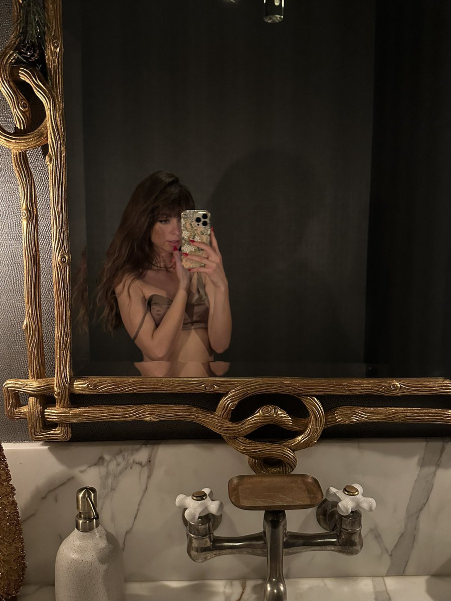 Riley Reid tweet media