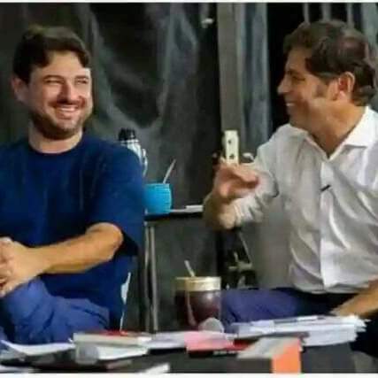 gabu04pi's tweet photo. Presidente y Vice 💞✌
Axel y Juan 🇦🇷
Que dicen? 😊 https://t.co/Yde7fU4yZ5