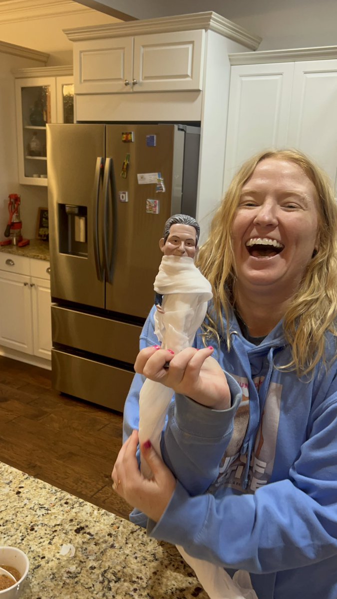 Eric Bland tweet media