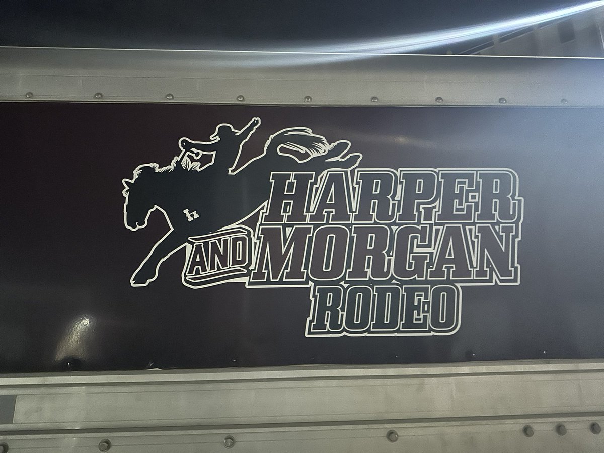 Mustang1071FM's tweet photo. Had a great time at the Harper &amp; Morgan Rodeo Co Press event for the Mid-Winter Fair and Rodeo beginning tomorrow night-Sunday at Blackhawk Coliseum!

Tickets available at https://t.co/vKuZ1erBrT or at the gate! https://t.co/b3hJeTbKxU