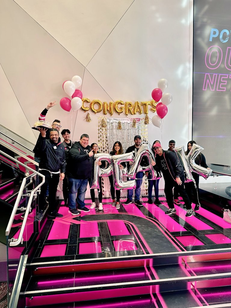 Congratulations on the AMAZING accomplishment winning Peak EJ!!
 Our Las Vegas Signature team is grateful to have you as our fearless leader!!! We're so proud of you!!!⭐️🎉🏝🤗 <a href="/rwashley1/">Rob Ashley</a> <a href="/ScottMcCarthyAZ/">Scott McCarthy</a> <a href="/JonFreier/">Jon Freier</a>