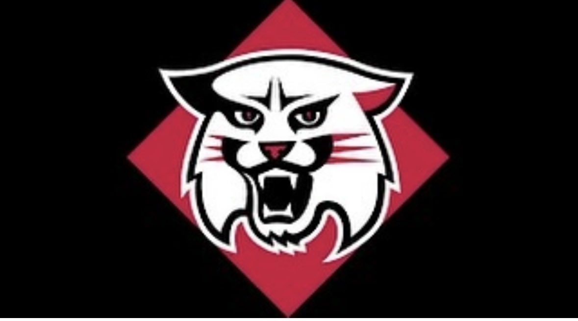 Juan_Rodr71's tweet photo. Blessed to receive an offer from Davidson college @_CoachJustinR @SalesianFB @FootballKingpin @porter_abell8 https://t.co/7PUxrobrzA