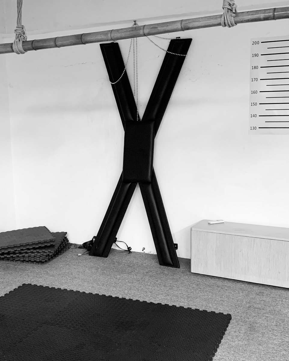 JonTheRigger's tweet photo. Not able to visit Hong Kong only Shibari studio Kokoro studio, instead I was invited to a private rope jam an thank you Moonlight!  I realize and aware lucky I am living in Vancouver with such a vibrant Shibari rope community and resources to access easily.

#shibaricommunity https://t.co/su2gAUet1a