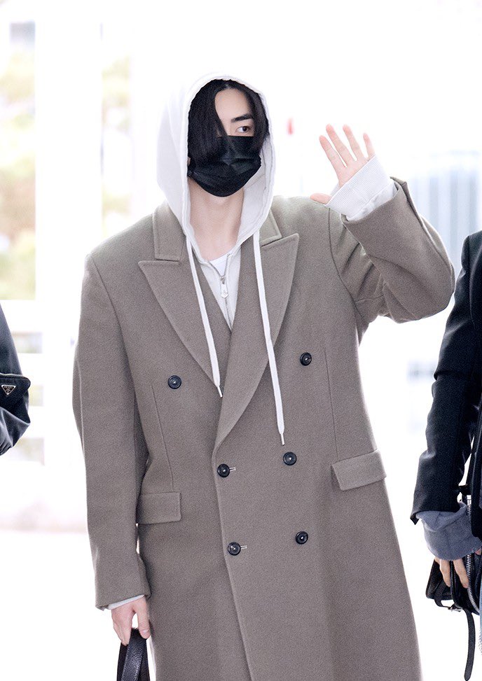 our legacy extend whale coat