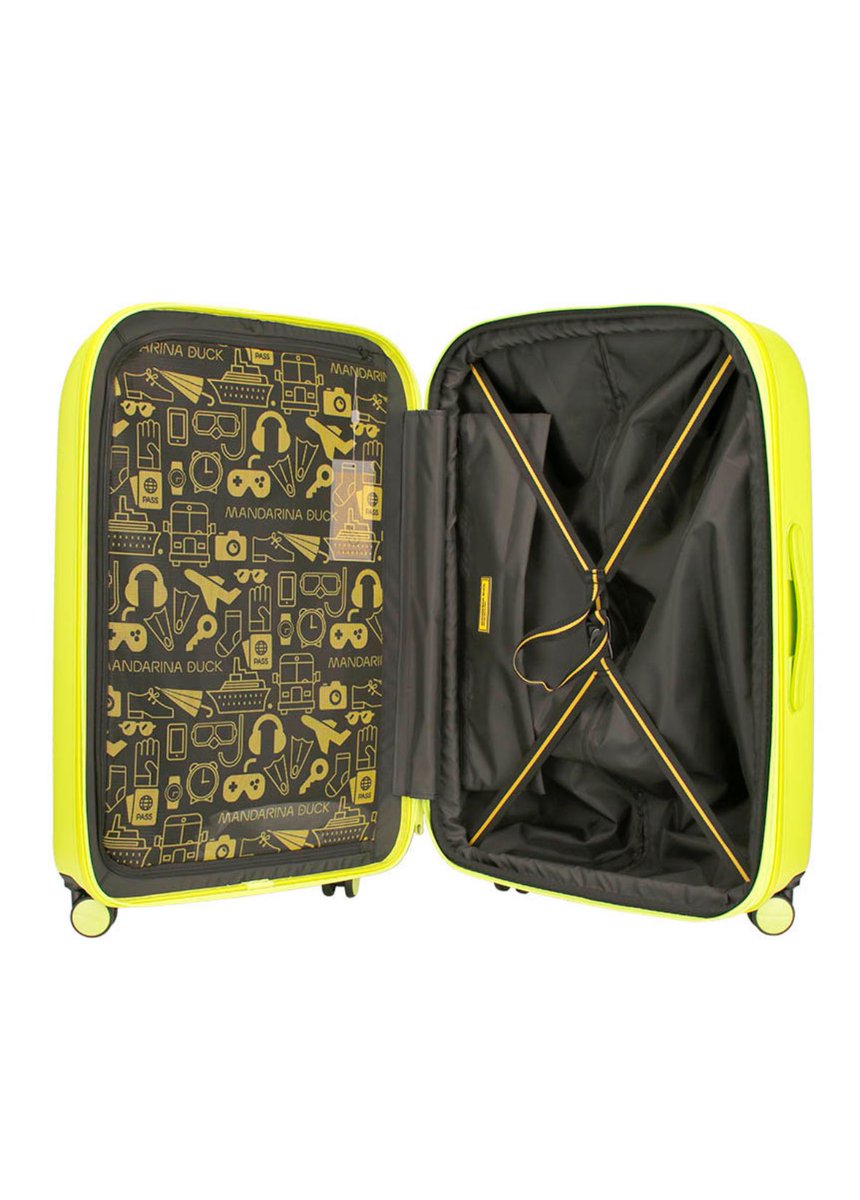 마크 사진 속 캐리어 요건가 색상도 예쁘고 내부 디자인도 귀여워..

만다리나덕 로고덕 29인치 익스펜더블 Acid Lime