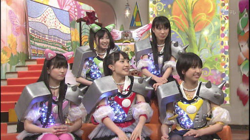 nikonikoniko1's tweet photo. しかし堂本剛くんが夏菜子ちゃんに初めて会った時の格好がこれだったの今考えると面白いw https://t.co/b4eHf9IPk6