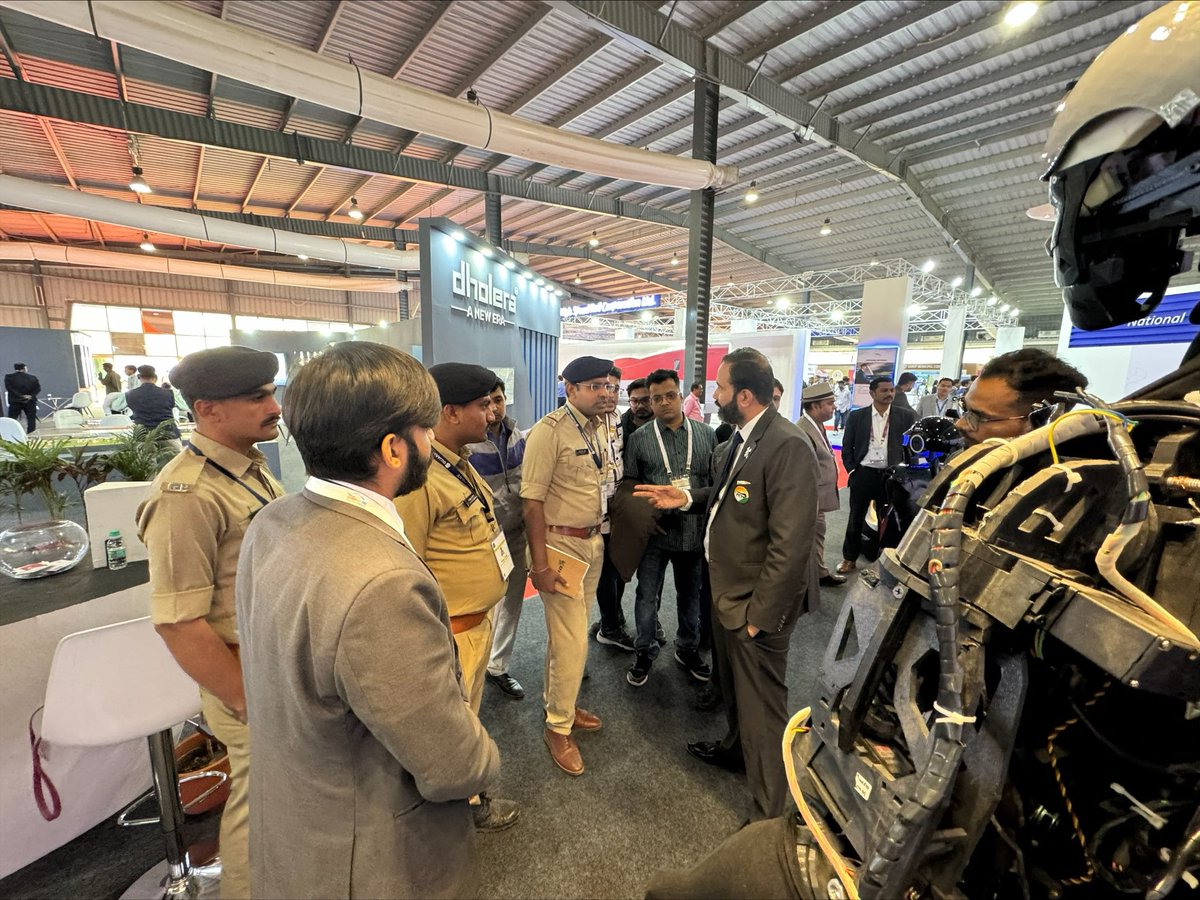 kody_technolab's tweet image. Guardians of the Galaxy! The interaction of police and army forces with our #surveillancerobot, Athena at #VGGS2024 symbolizes the future of safety and #technology working hand in hand.

kodytechnolab.com/vibrant-gujara…

#VibrantGujarat2024 #SecurityRobot #Robot #GatewayToTheFuture