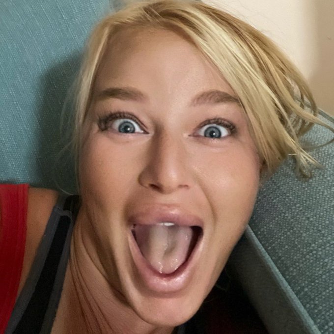 Who&rsquo;s registered for @WoTConOfficial 2024?  Oh yeah. This woman right here. 👇 #TheWheelOfTime #WoTCon<a class="tags" target="_blank" title="On Twitter" href="/?out=eyJ0eXAiOiJKV1QiLCJhbGciOiJIUzUxMiJ9.eyJpYXQiOjE3MjEzNjExOTgsImlzcyI6InR3cG9ybnN0YXJzLmNvbSIsIm5iZiI6MTcyMTM2MTE5OCwiZXhwIjoxNzUyODk3MTk4LCJyZWRpcmVjdF91cmwiOiJodHRwczovL3R3aXR0ZXIuY29tL1dvVENvbk9mZmljaWFsIn0.-pC33dZ_ywemDB83GnVpL5k-PMqt1RsWvHXkf5GmM-CiFhH2cLq8aVxh2NmmfJ7C5Fk9ShUMeT-nGV4EmD6Gtg">@WoTConOfficial</a><a href="/tag/thewheeloftime"class="tags"><span>#thewheeloftime</span></a><a href="/tag/wotcon"class="tags"><span>#wotcon</span></a>