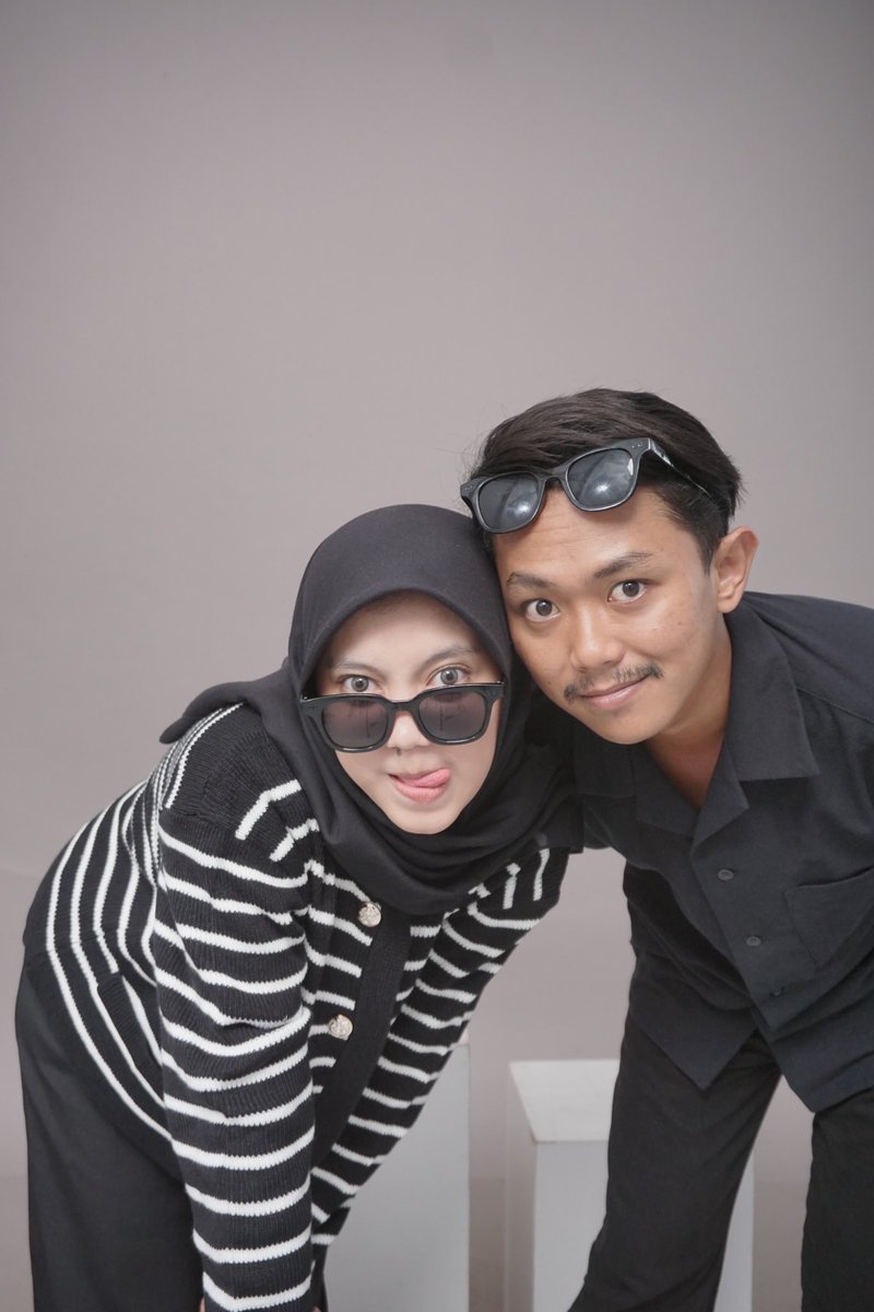 motiyangpertama's tweet photo. @OOTDFESS adanya outer item, fotonya sama ayang gapapa ya nder?😋 https://t.co/PLtZY3Do6g