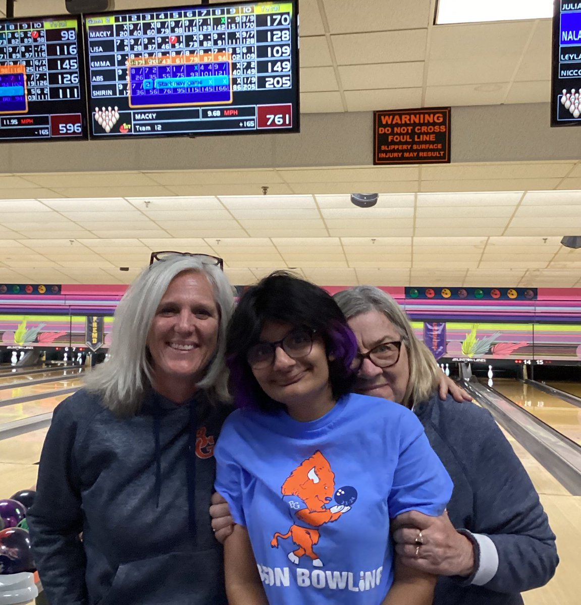 Bison Bowlers back in action against Conant. BG 9-0 for the Varsity and JV led by Angelina, Emilie, Brooklyn x2 and Natalie!
Special Shout-out to Shirin for new high game breaking the into the 200+ club and for Macey with a new personal best!!!
HammerDown Bison Bowlers!!!