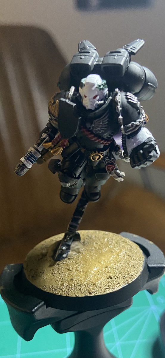 JackKeyandMe's tweet image. Such an awesome Captain to paint! Can’t wait to have him flying across the board to deliver the Emperors Justice. #WarhammerCommunity