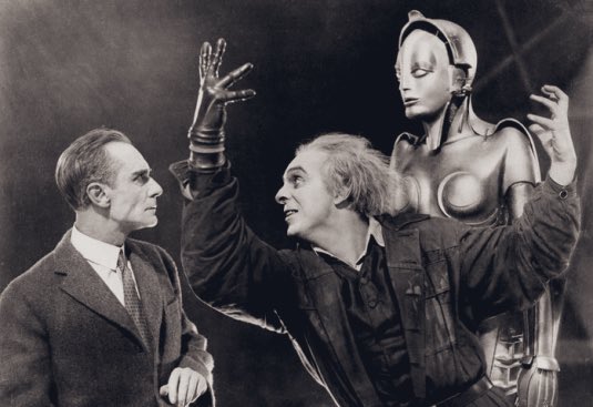 waaajboii's tweet image. 📚 #Metropolis1927 draws inspiration from various literary sources, including the works of H.G. Wells and Mary Shelley. Its exploration of the dangers of unchecked scientific progress and dehumanization resonates with themes found in classic literature. #LiteraryInfluence #BCM325