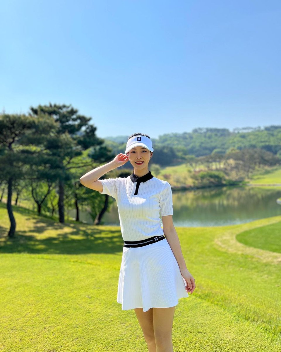 진짜너무사랑스러웤ㅋㅋ 
아 언니 그렇게찍는거아니라고요오