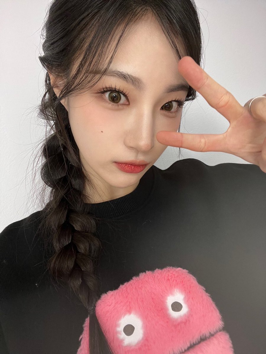 I_m_chillin's tweet image. #봐도봐도예쀼_와쮸

힘내랴 힘💚🐰🫶

#ICHILLIN #아이칠린 #YEJU #예주