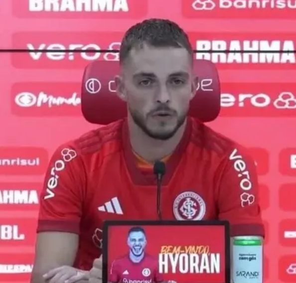 GDiGwMxXgAEuw8_?format=png&name=small