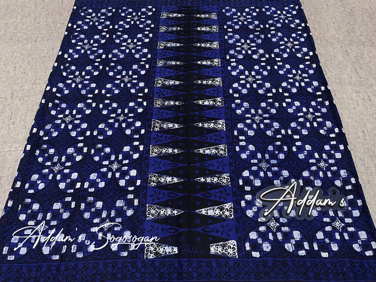 batikasrimuna's tweet photo. ¤ Sarung Batik Sogosogan ¤ 

• Ukuran Dewasa Jumbo

• Bahan Kain Katun Halus Candi Mekar original

• Kemasan BOX
• Berat -+ 440 gr

Harga 120K 

Order via WA《 082323613023 》 https://t.co/yYfpODYud5