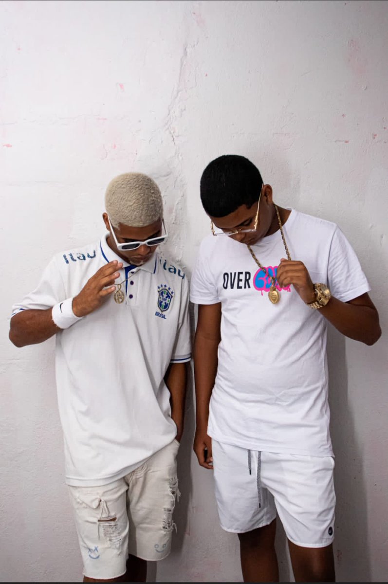 O branquin ou o Pretin 🖤🤍 te dou direito de escolher...