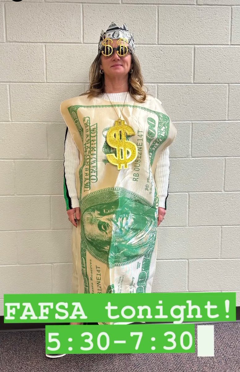 SandersStarla's tweet photo. I am blessed with a GREAT counselor who makes my job easier! #fafsanight https://t.co/BDScYnCJ2J