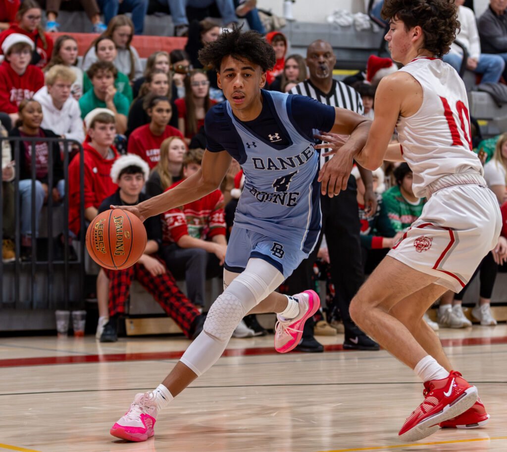 You might not know Brendan Gaines’ name yet but he’s confident you soon will mikedragosports.com/basketball-tem… <a href="/bngaines4/">Brendan Gaines</a> <a href="/DBooneBlazers/">Daniel Boone Blazers Athletics</a> <a href="/BlazersBoone/">Daniel Boone Blazers Football</a> <a href="/WeiserBoysHoops/">Conrad Weiser Boys Basketball</a> <a href="/jeffvango/">Jeff VanGorder</a> <a href="/PAVEBasketball/">Muhlenberg Boys Basketball Program P.A.V.E</a> <a href="/CoachRickPerez/">Coach 🅿️</a> <a href="/CoachCamara5/">Francis Camara</a> <a href="/mifflinhoops/">Governor Mifflin Boys Basketball</a> #blazerstrong #dbBlazers #mikedragosports