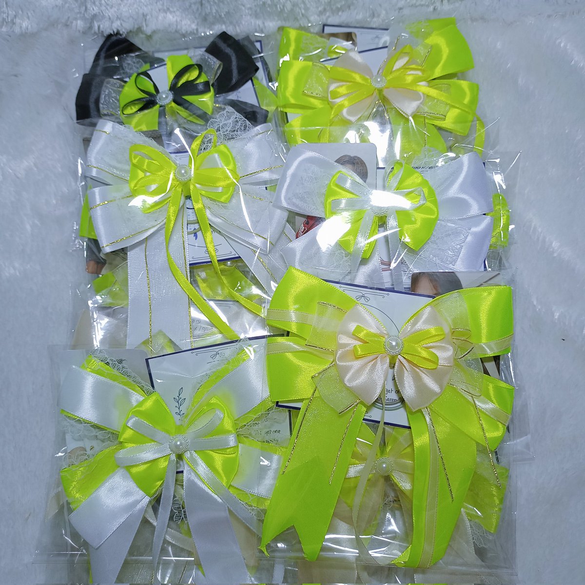 embunserenity's tweet photo. [rt &amp; like are appreciated]

FREEBIES NCT 127 THE UNITY JAKARTA
by @embunserenity 

🎀 Pita lightstick 
🗓 Day-1
📍Indonesia Arena

❗❗❗Don't sell or throw it &amp; kindly tag me if you get one
see u 💚💚
#THEUNITYINJAKARTA
#NCT127_NEOCITY_THE_UNITY_JAKARTA https://t.co/C4JRgP58IC
