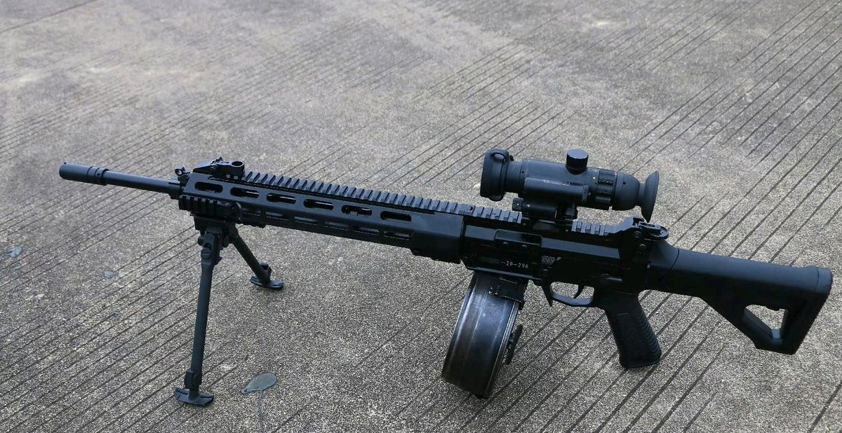 QBU191にドラムマガジンはやっぱ様になるなあ。