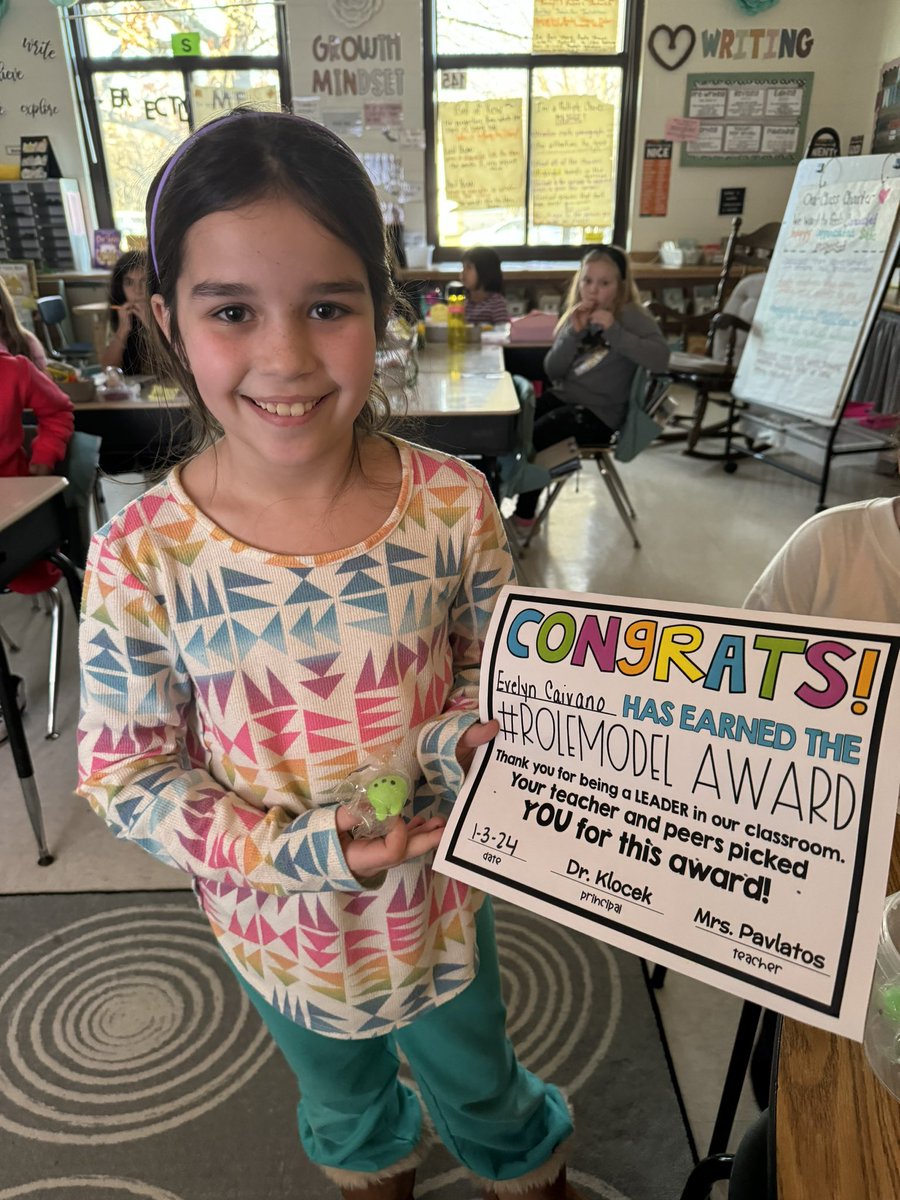 Anastasia Petridis tweet media