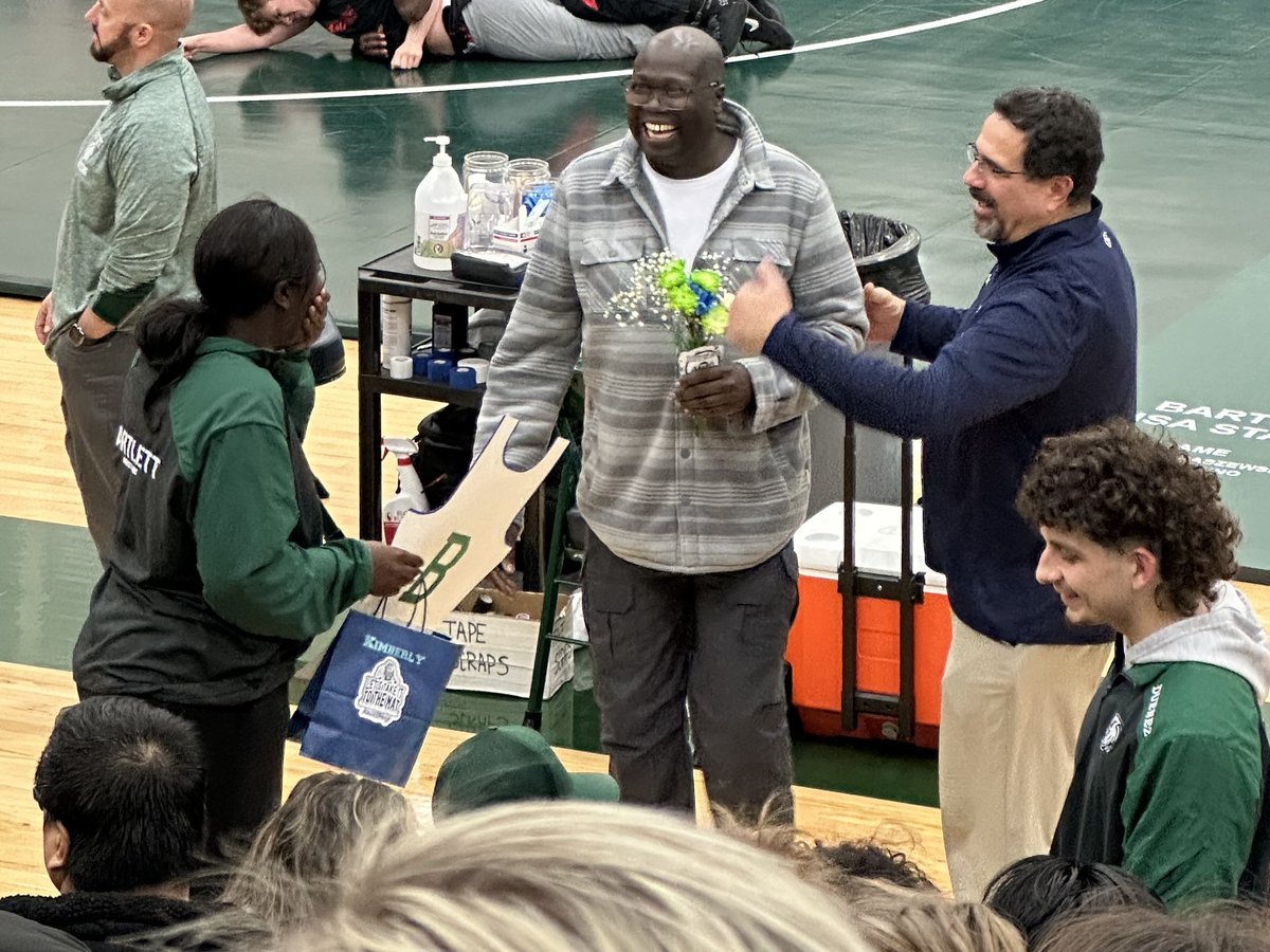 Ellie Klein 2024 (@elliekleinsb) on Twitter photo Tonight was Senior Night for the Bartlett Hawks wrestling team and I decided to come and watch some of my closest friends wrestle! Super proud of you guys! <a href="/kimberly_olwoch/">kimberly Olwoch</a> and Val! Tonight was Senior Night for the Bartlett Hawks wrestling team and I decided to come and watch some of my closest friends wrestle! Super proud of you guys! <a href="/kimberly_olwoch/">kimberly Olwoch</a> and Val!
