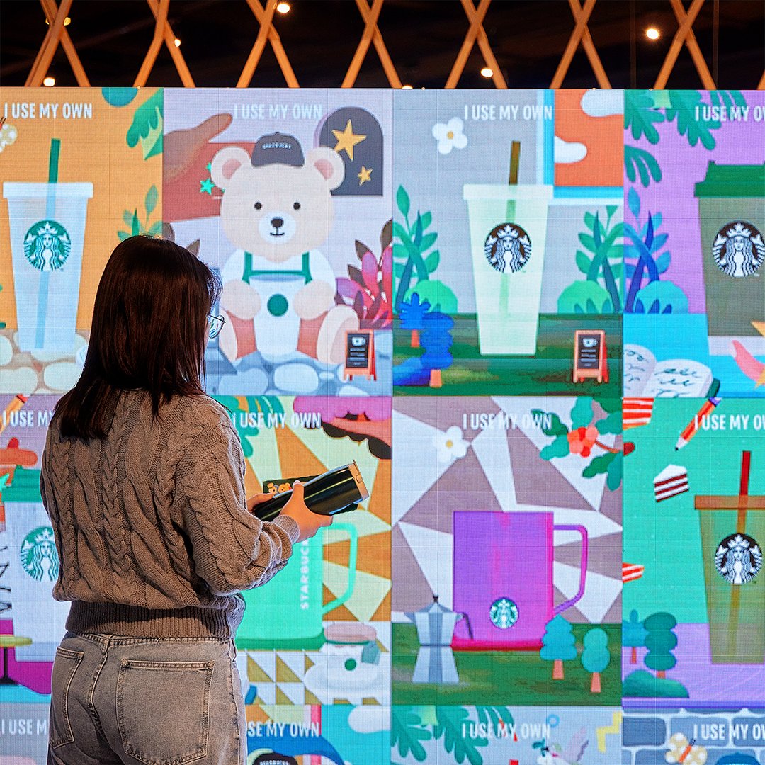 StarbucksKorea's tweet photo. 지금 스타벅스 종로R점에서 진행되는 NFT 사전 전시를 관람하고 세상에 단 하나뿐인 스타벅스 NFT를 만나보세요🧸

✅자세한 전시 내용은 스타벅스 코리아 인스타그램에서 확인해 보세요.
https://t.co/gDm2Z3mw0F

#스타벅스NFT에코프로젝트 #스타벅스NFT전시 #Starbucks #StarbucksKorea #스타벅스 https://t.co/gay2hili0y