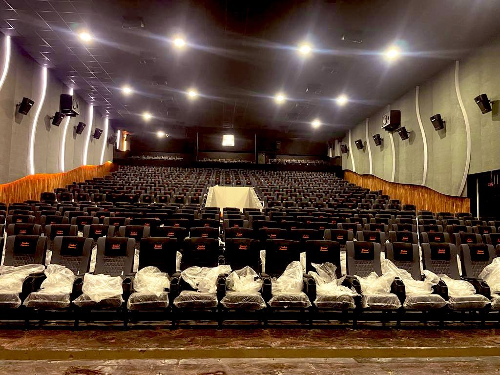 Vishal-Abirami Cinemas Vettaikaranputhur ~ Renovation pics 📽️#Christie #RGBLaser - #DolbyAtmos - AC - Push back seats @abiramitheatre @murukalaya #Pollachi #Theatre #Cinemas #CineMinds