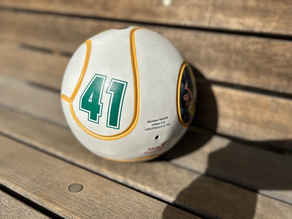 ジェフ千葉　サインボール 蹴りたくない