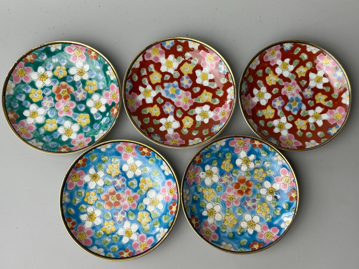 hareitiba's tweet photo. Small dish
flower pattern
kozara
#japaneseantique #smalldish https://t.co/pnJypEtRT9
