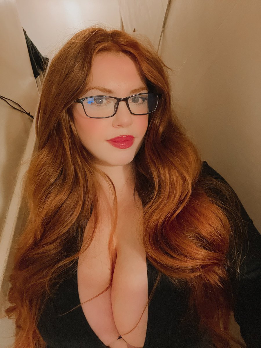 SLAPASCOT's tweet photo. And you thought I couldn’t look any smarter. https://t.co/PiWXcDIDMG