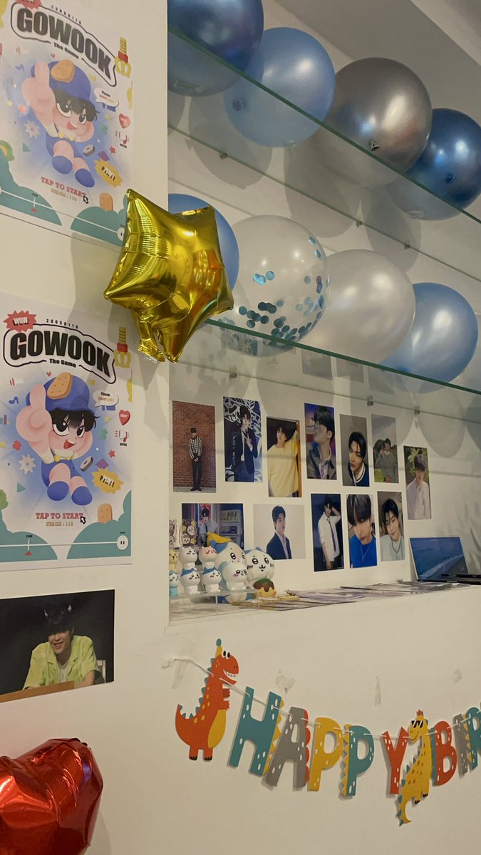 <a href="/GOWOOK_THEGAME/">𝗚𝗢𝗪𝗢𝗢𝗞 𝗧𝗛𝗘 𝗚𝗔𝗠𝗘 : 𝟮𝟬𝟮𝟰 박건욱 생일카페</a> 
📍카페 코그.

모든 게 하나같이 다 예쁘고 귀여웠어요 ㅠ🩷내부가 아기자기하게 잘 꾸며져있고 럭드 하시는 분들 너무 친절하셨어요! 럭드 8번해서 다 5.6등 나왔지만 그래도 너무 예뻤어요🩵 
#최종보스_no20_박건욱
#please_insert_gunwook 
#stage_110_Lever_clear