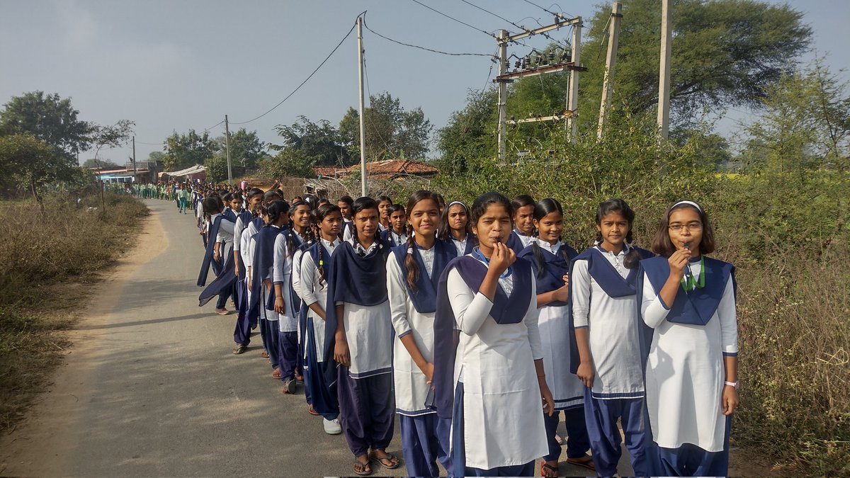 adda_physical's tweet photo. @JepcJharkhand 
सीटी बजाओ स्कूल बुलाओ अभियान
दिनांक –11.01.2023
उत्क्रमित उच्च विद्यालय सोनेहरा, डंडई, गढ़वा https://t.co/0pEyqVcMxh