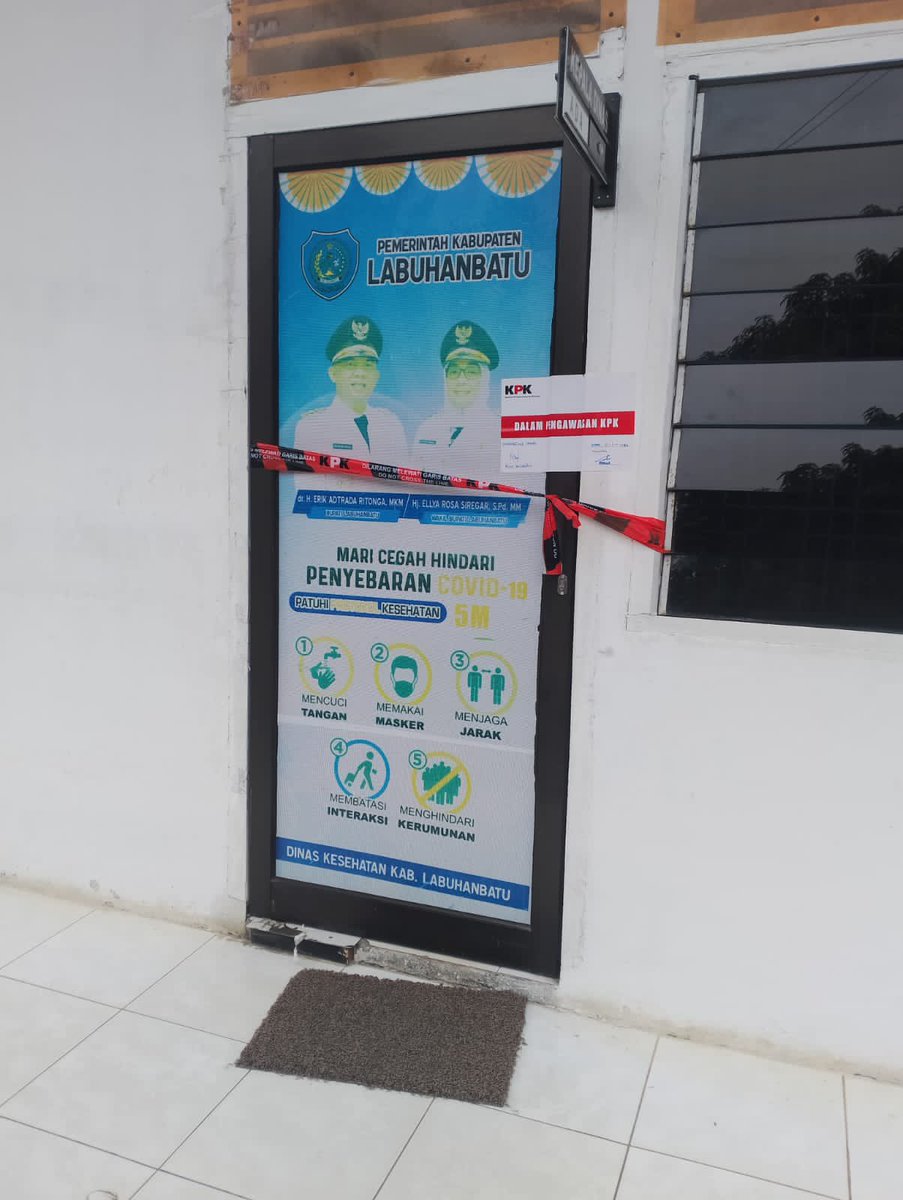 PartaiSocmed's tweet photo. BREAKING!!
Bupati Labuhan Batu dari Partai Nasdem kena OTT KPK. https://t.co/aYPPirzsMf
