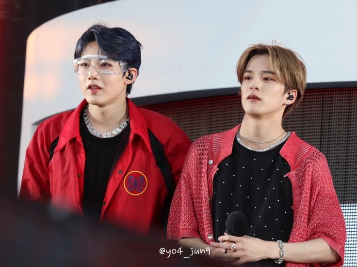 justanothergls's tweet photo. kyusahi x mashihoon au : 2RASA

𝘒𝘢𝘵𝘢 𝘰𝘳𝘢𝘯𝘨, 𝘴𝘪 𝘪𝘯𝘵𝘳𝘰𝘷𝘦𝘳𝘵 𝘩𝘢𝘳𝘶𝘴 𝘱𝘢𝘤𝘢𝘳𝘢𝘯 𝘴𝘢𝘮𝘢 𝘦𝘹𝘵𝘳𝘰𝘷𝘦𝘳𝘵 𝘢𝘨𝘢𝘳 𝘩𝘶𝘣𝘶𝘯𝘨𝘢𝘯 𝘣𝘢𝘭𝘢𝘯𝘤𝘦. 𝘛𝘢𝘱𝘪 𝘙𝘢𝘹𝘩𝘢(𝘪𝘯𝘵𝘳𝘰) 𝘥𝘢𝘯 𝘔𝘦𝘴𝘢(𝘦𝘹𝘵𝘳𝘰) 𝘮𝘢𝘭𝘢𝘩 𝘮𝘦𝘮𝘢𝘤𝘢𝘳𝘪 𝘴𝘦𝘴𝘢𝘮𝘢𝘯𝘺𝘢. https://t.co/9uN8aEAord