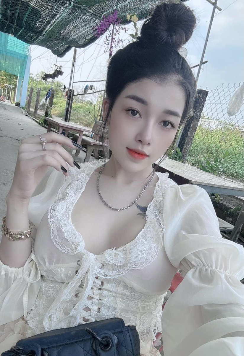 Bé Quỳnh tweet media