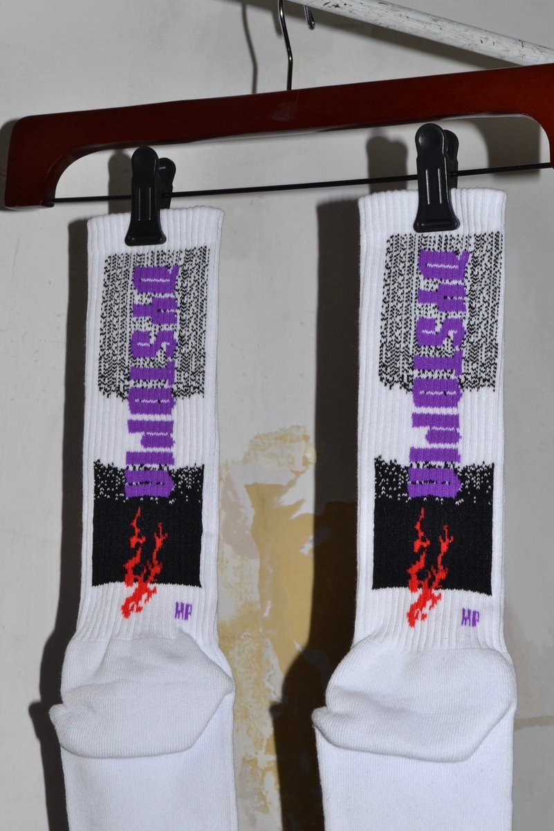 clothes_meta's tweet photo. 【New In】

METAPHYSICA / Socks

Size: Free Size

Web Shopにも掲載しております。
プロフィール欄URLより。

アイテムの詳細はDMにて 
お問い合わせ下さいませ。

ーーーーー
#METAPHYSICA #METAKyoto
#streetstyle #streetFashion
#メンズ #メンズスタイリング #メンズファッション #メンズコーデ https://t.co/67FXIDOSzS