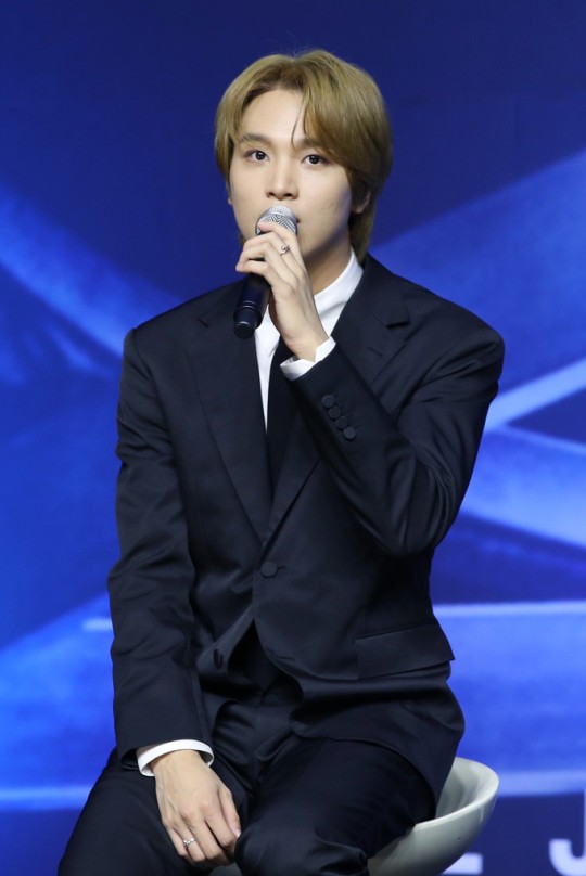 KoreanUpdates's tweet photo. SM Ent. stated and acknowledge that #NCT #Haechan use e-cigarette indoors in the dance practice video for NCT127 content. 

"We plan to receive & pay the fine for this matter from the local public health center today. We deeply apologize for causing concern and will pay special attention to prevent such incidents hapenning in the future."

https://t.co/x8s2vpdLns
#KoreanUpdates VF