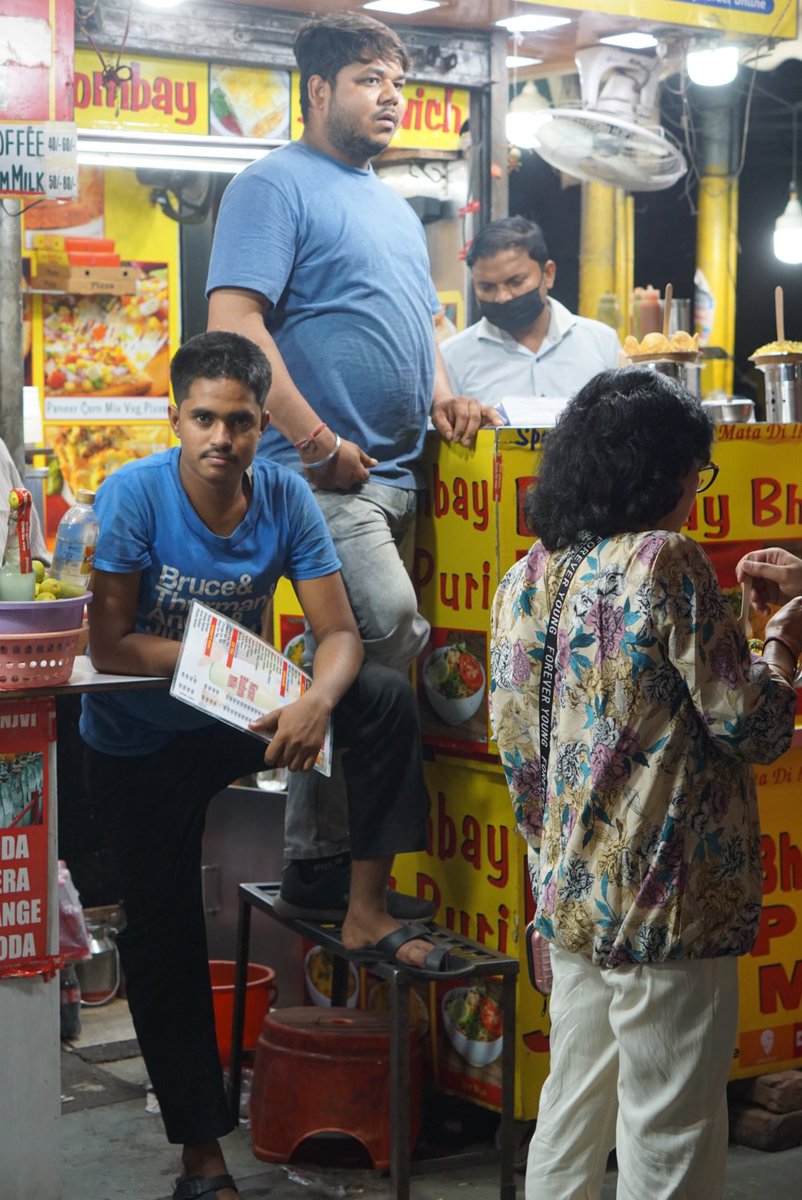 dezinebee's tweet photo. தலைநகரம் #delhi #delhistreets https://t.co/eHEhTKHPRr