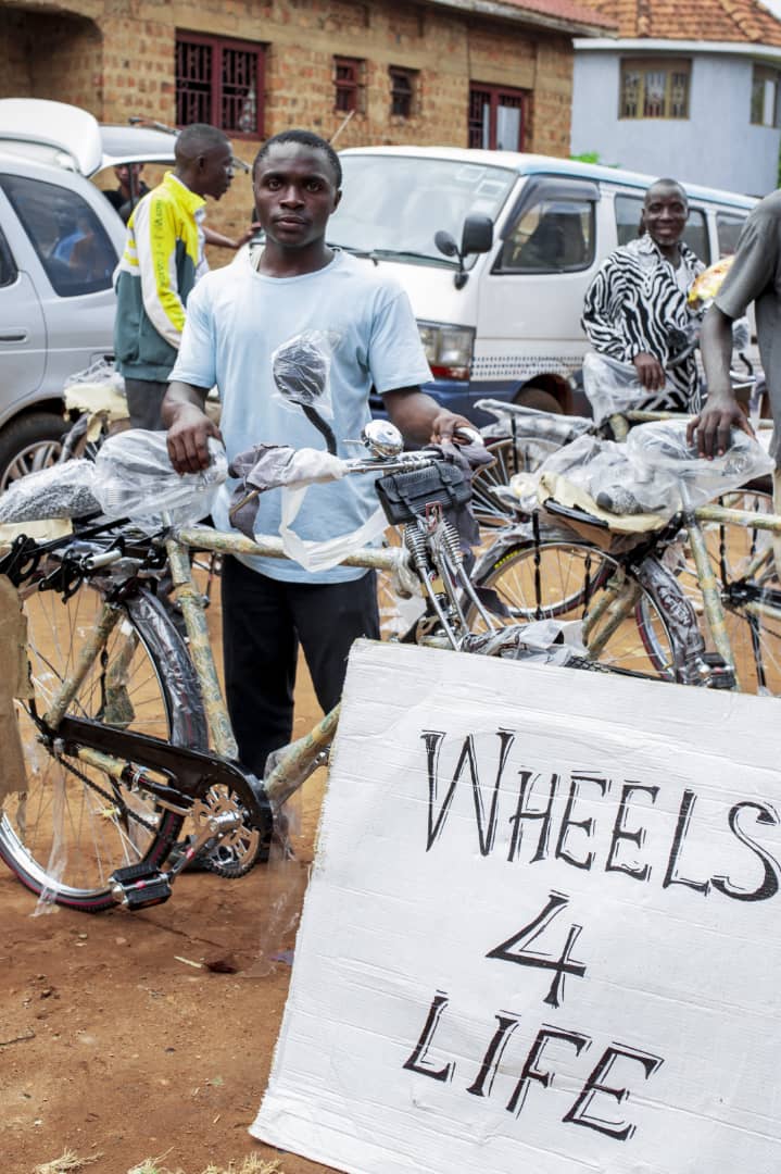 DrugsHapana's tweet photo. The best way to not feel hopeless is to get up and do something. Don't wait for good things to happen to you. If you go out and make some good things happen, you will fill the world with hope, you will fill yourself with hope.
#drugshapana
#wheelsforlife
#togetherwefight https://t.co/4MC0XwKNHU