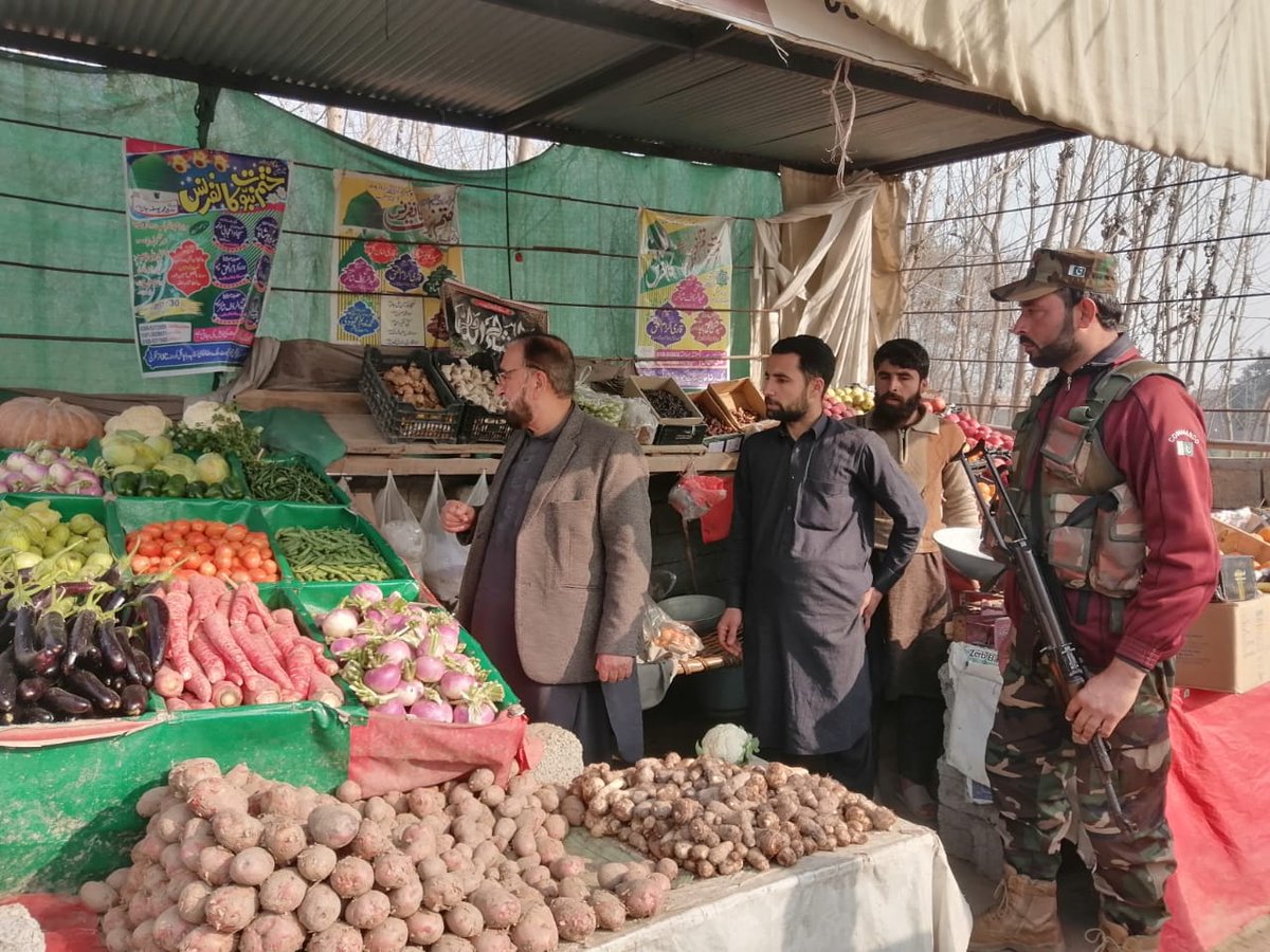 On 10/01/2024, upon the directions of Deputy Commissioner Charsadda, *Addl. Assistant Commissioner Mr. Abdul Muqsit* carried out  inspection in sarki bazar regarding price checking of essential commodities. Violators were fined Rs 3000/.