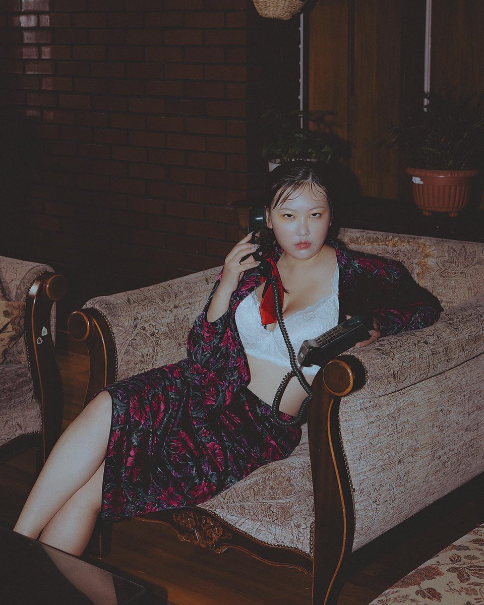 Vevoveria's tweet photo. Retro 세 스푼을 첨가한 사진 https://t.co/PK4mKQ2p9q