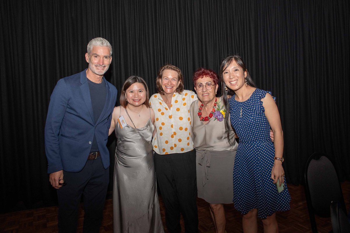 Happy (belated) birthday to @CommunitySydney!🎂 A pleasure for RACS to celebrate your 42nd anniversary alongside Rosa, your team and MC @Craig_Foster. Thanks for four decades of important work you have been doing with migrant communities in Sydney! #refugeeswelcome